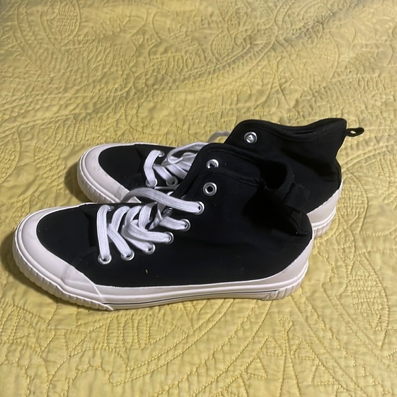 Esprit tennis shoes - Picture 1 of 4